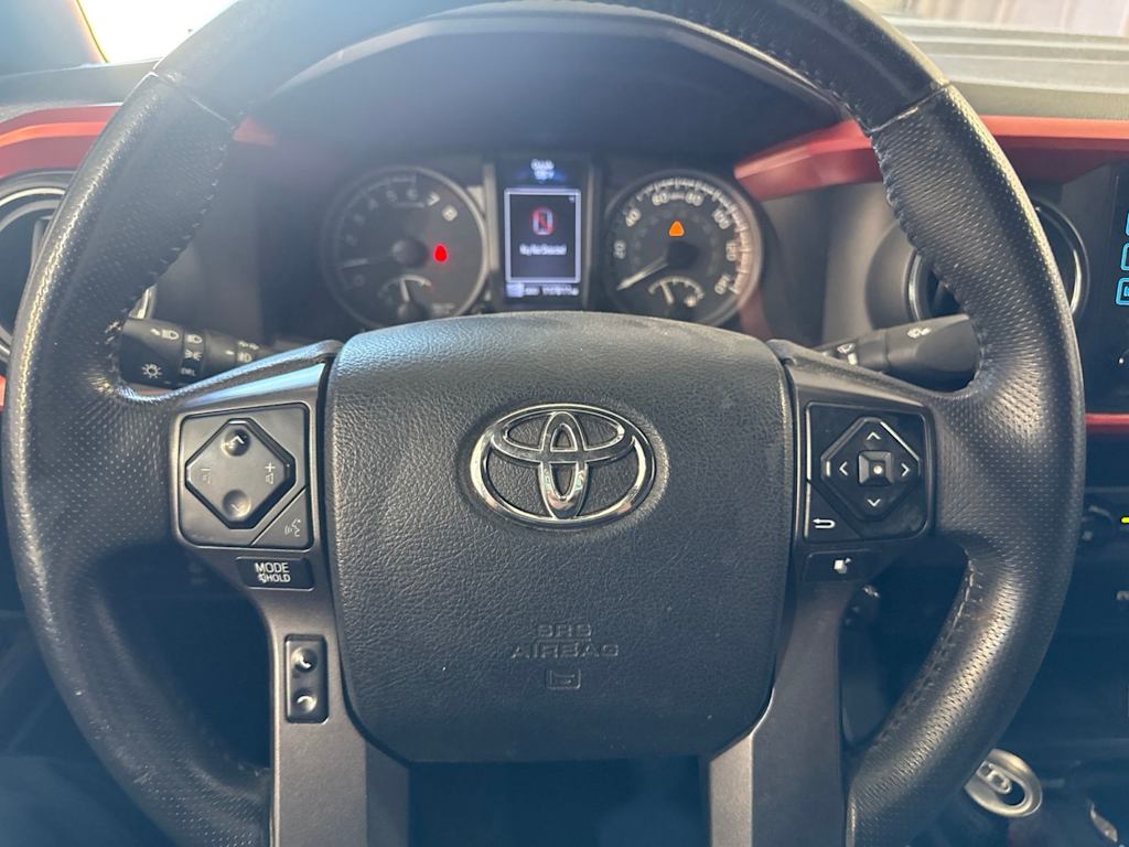 Thumbnail: 2016 Toyota Tacoma - 23