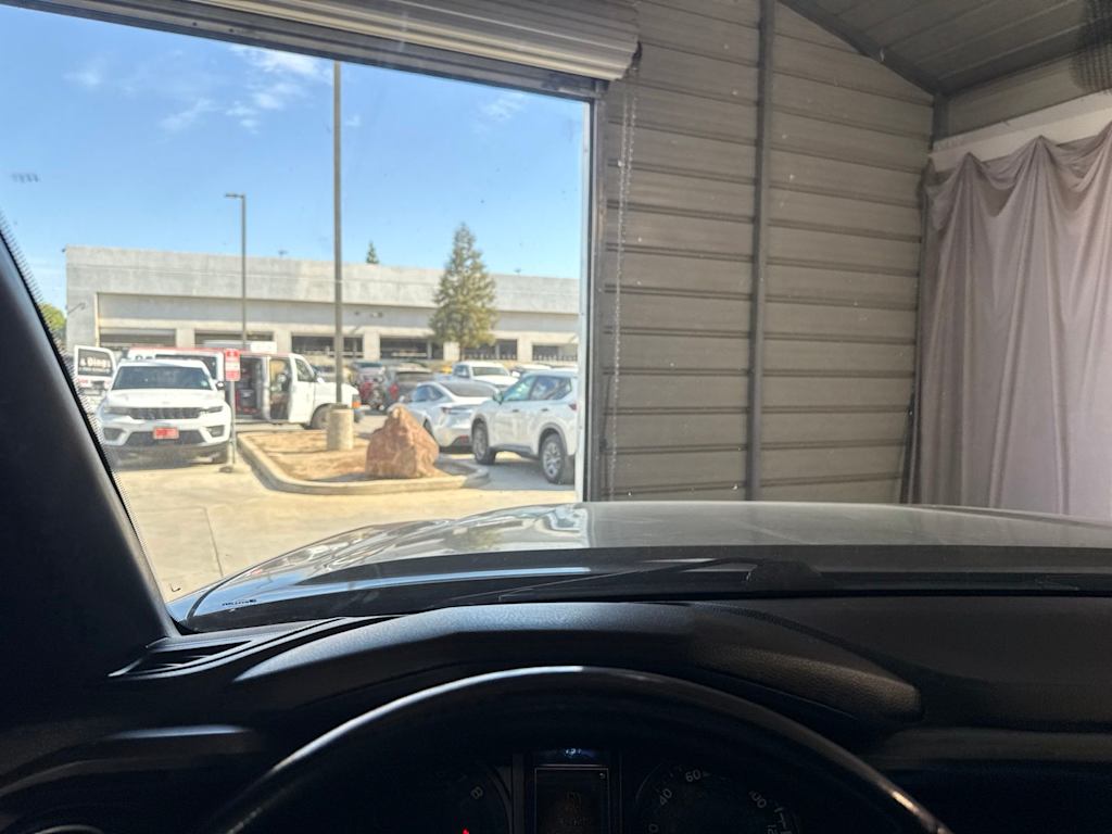 Thumbnail: 2021 Toyota Tacoma - 25