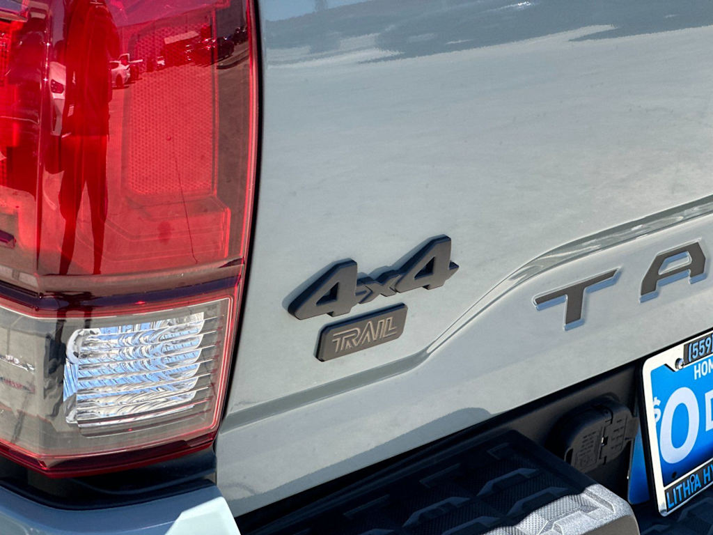 Thumbnail: 2023 Toyota Tacoma - 7