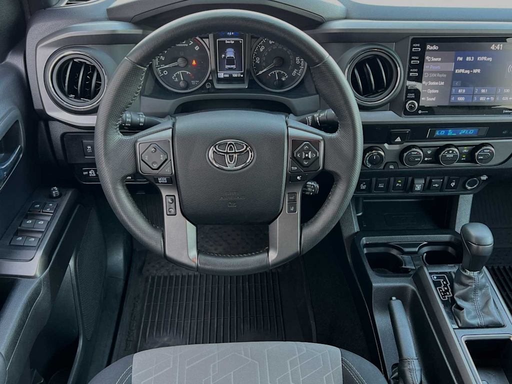 2022 Toyota Tacoma TRD Off-Road 12