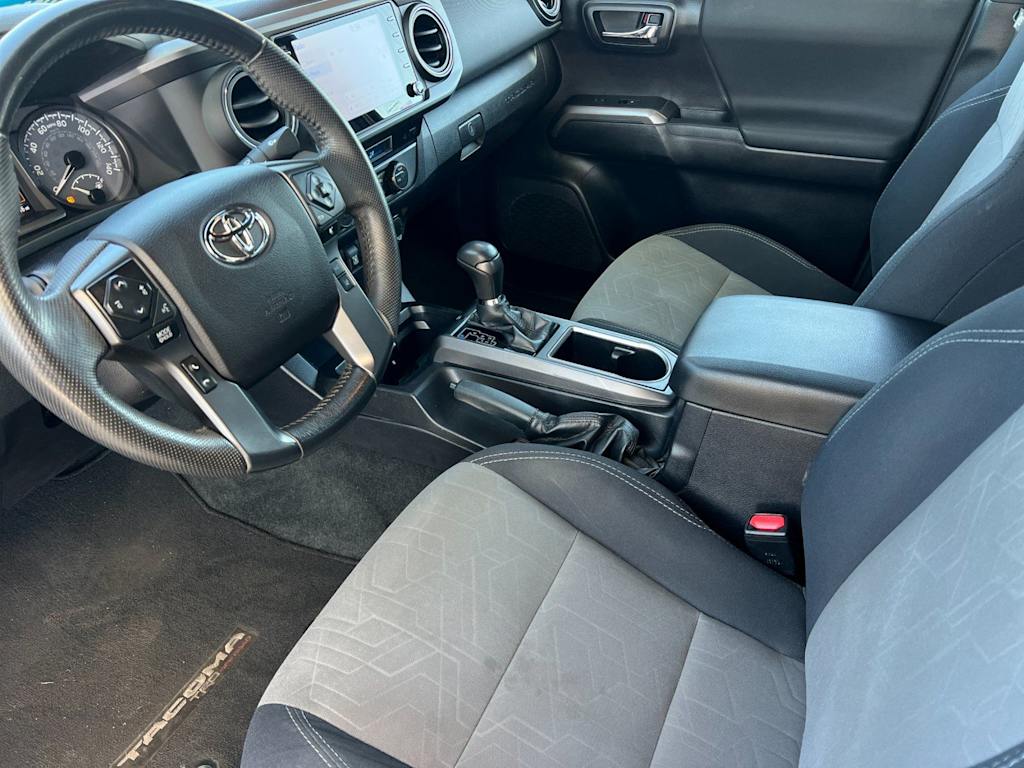 Thumbnail: 2021 Toyota Tacoma - 10