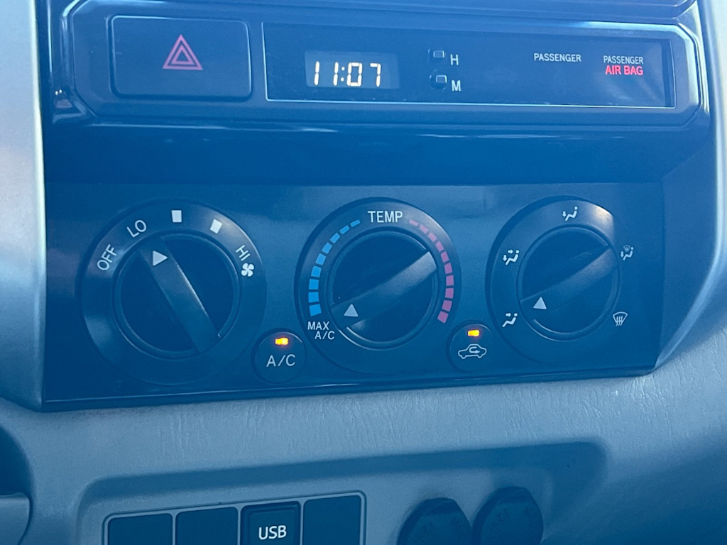Thumbnail: 2014 Toyota Tacoma - 26