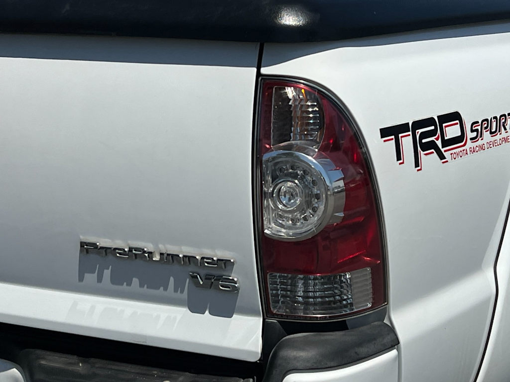 Thumbnail: 2014 Toyota Tacoma - 29