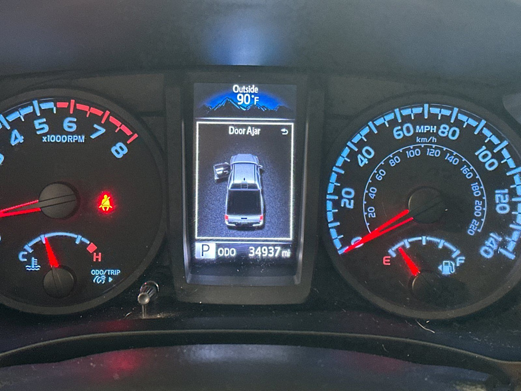 Thumbnail: 2021 Toyota Tacoma - 16
