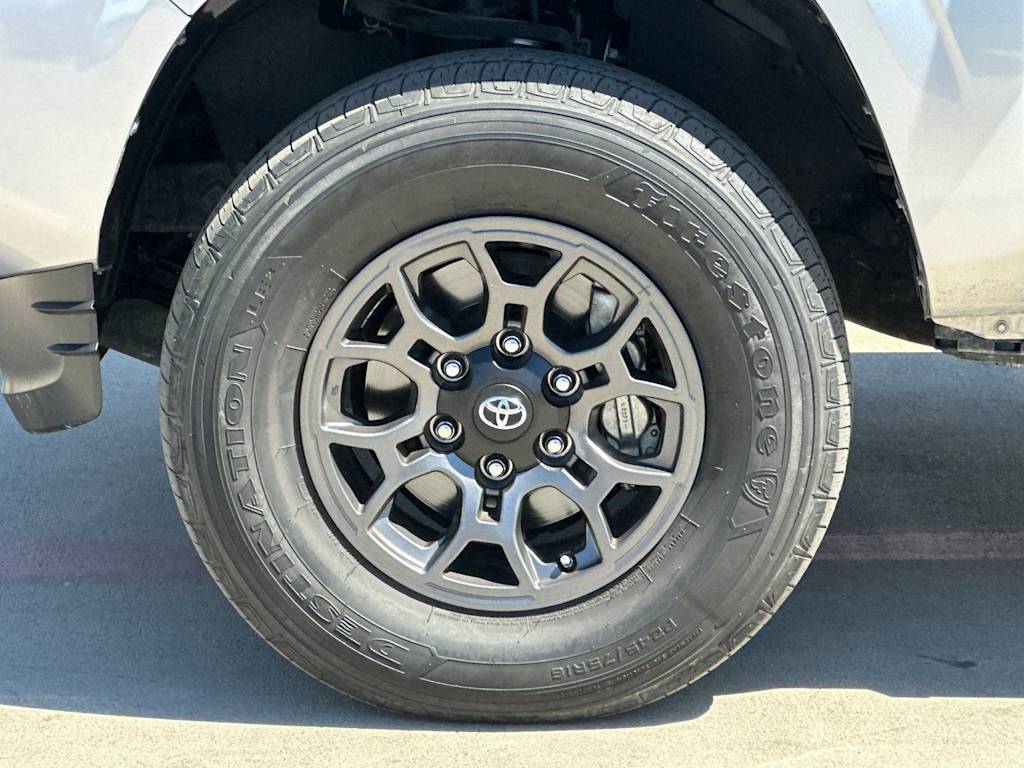 Thumbnail: 2021 Toyota Tacoma - 8