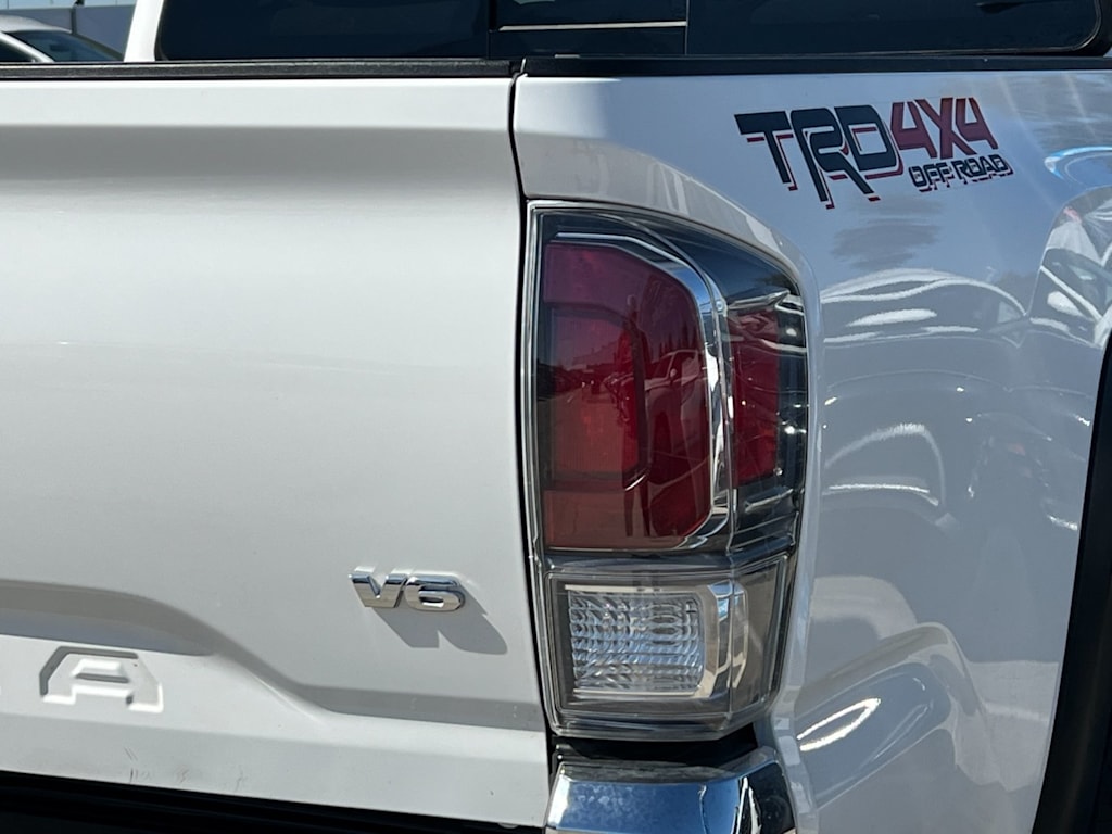 Thumbnail: 2023 Toyota Tacoma - 28