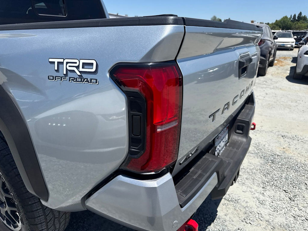 Thumbnail: 2024 Toyota Tacoma - 15