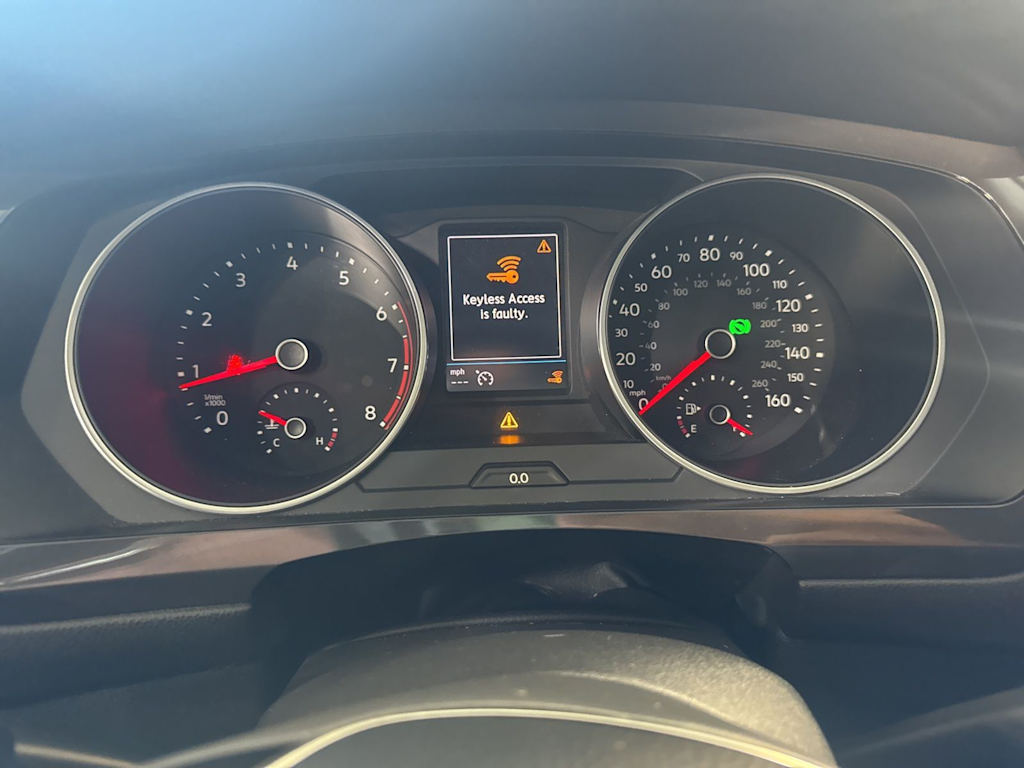 Thumbnail: 2019 Volkswagen Tiguan - 12