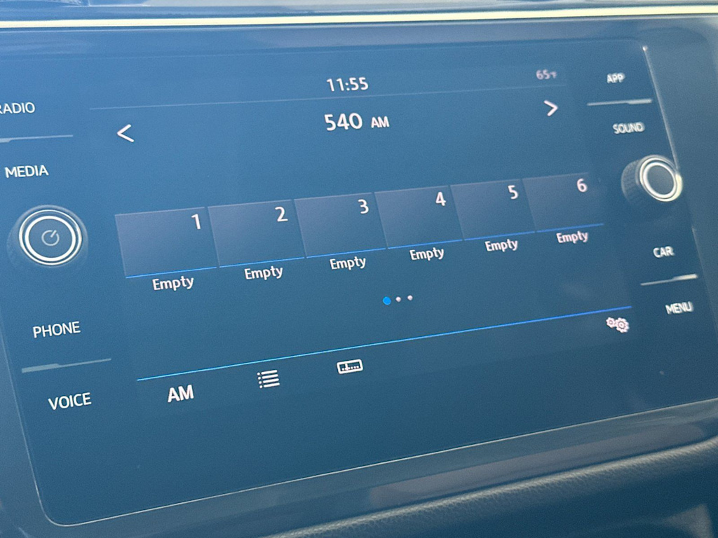 Thumbnail: 2018 Volkswagen Tiguan - 13