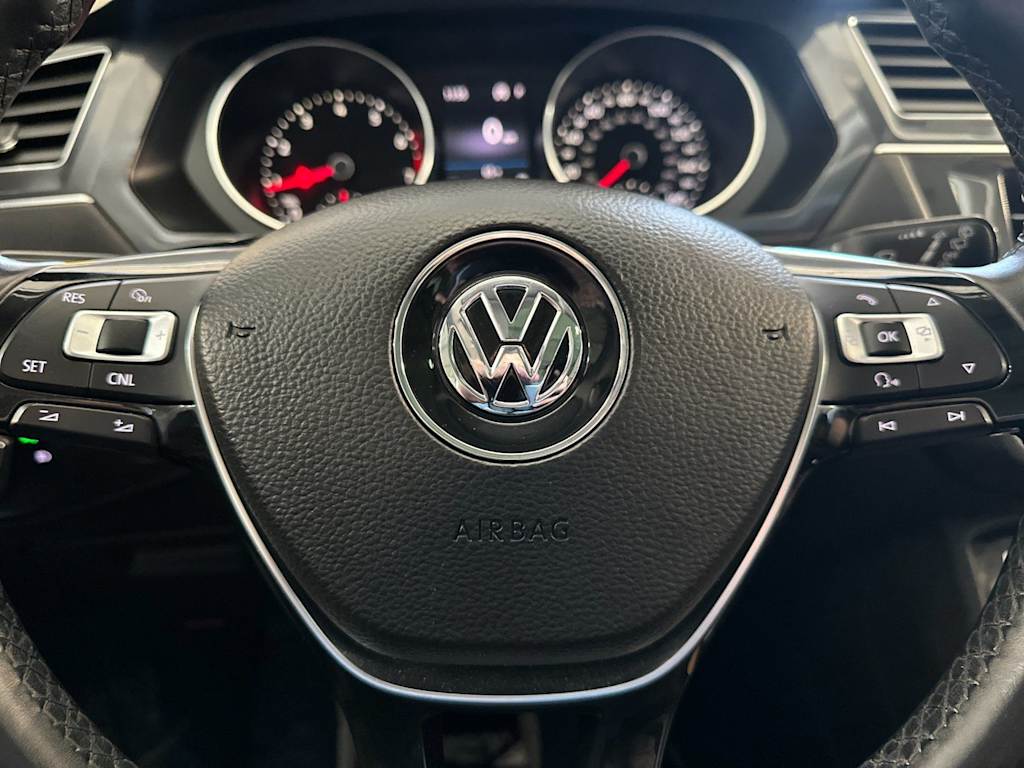 Thumbnail: 2018 Volkswagen Tiguan - 26
