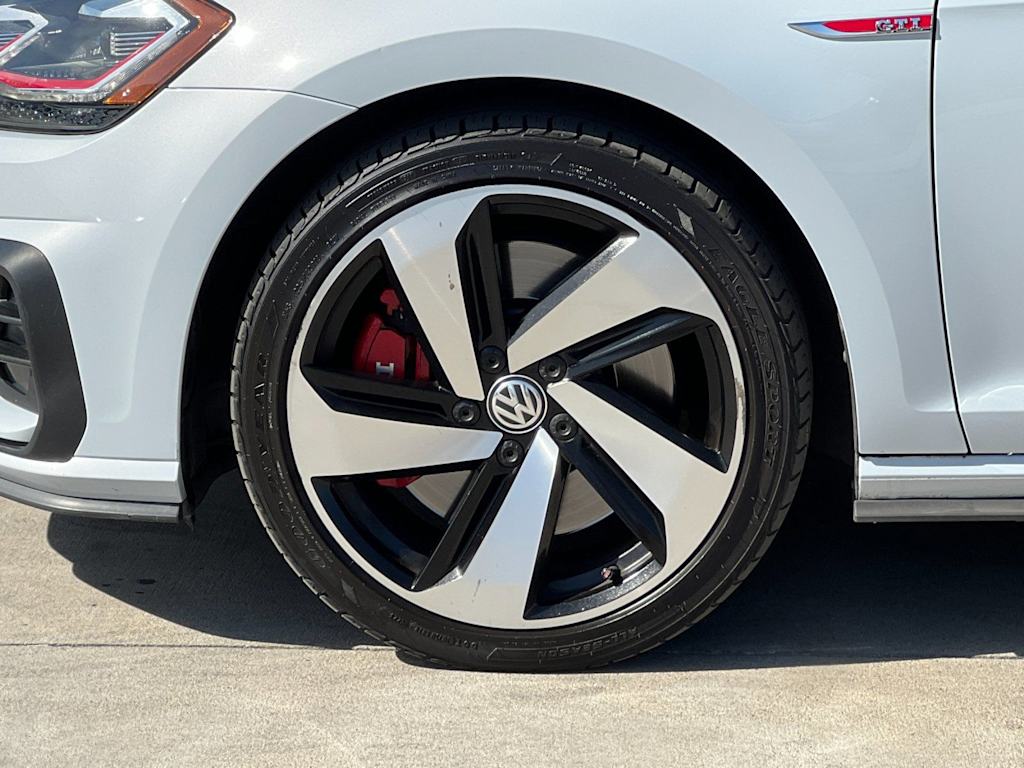 Thumbnail: 2019 Volkswagen Golf - 8