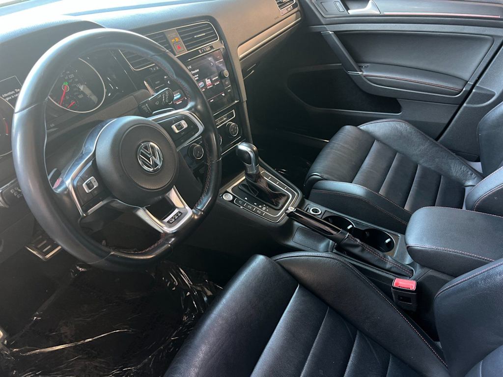 Thumbnail: 2019 Volkswagen Golf - 9