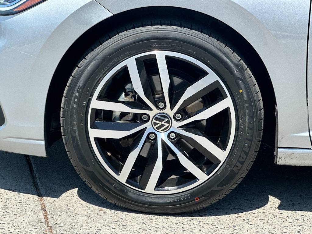 Thumbnail: 2025 Volkswagen Jetta - 8