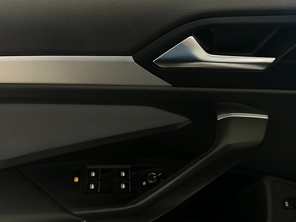 Thumbnail: 2025 Volkswagen Jetta - 20