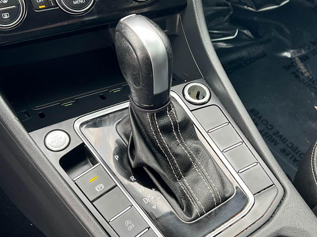 Thumbnail: 2021 Volkswagen Jetta - 15