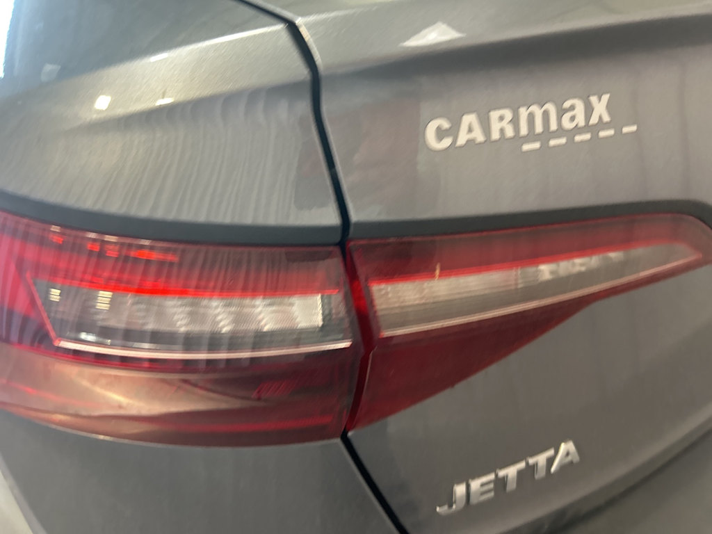 Thumbnail: 2020 Volkswagen Jetta - 21
