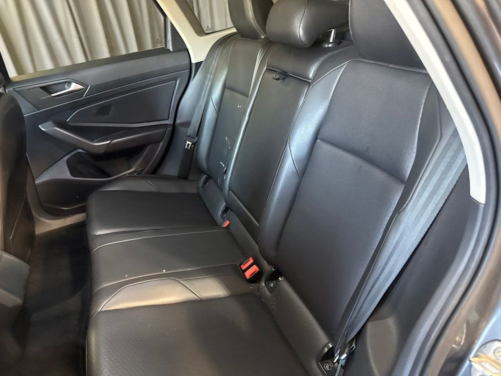 Thumbnail: 2019 Volkswagen Jetta - 7
