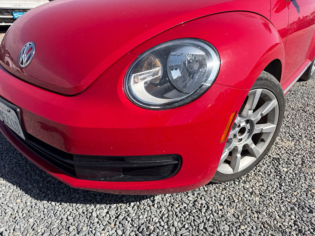 Thumbnail: 2013 Volkswagen Beetle - 18