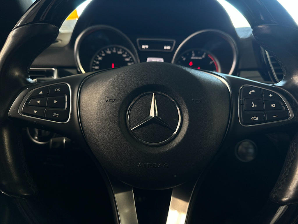 Thumbnail: 2018 Mercedes-Benz GLE - 24