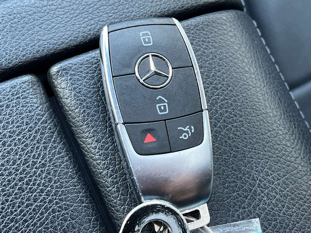 Thumbnail: 2024 Mercedes-Benz GLE - 16