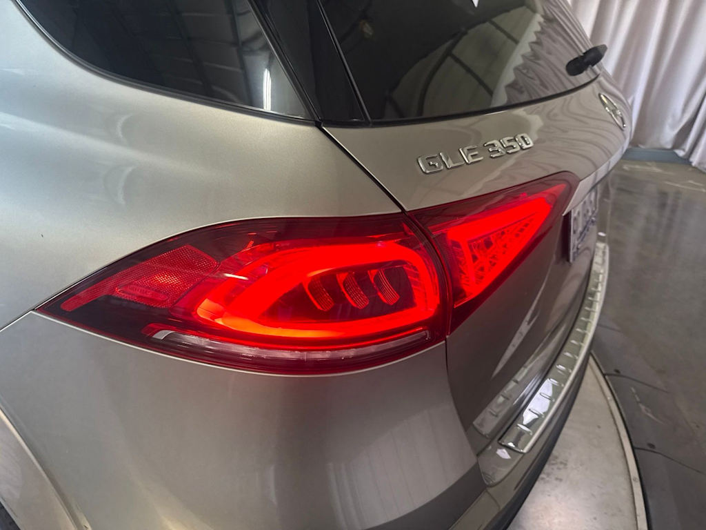 Thumbnail: 2022 Mercedes-Benz GLE - 18