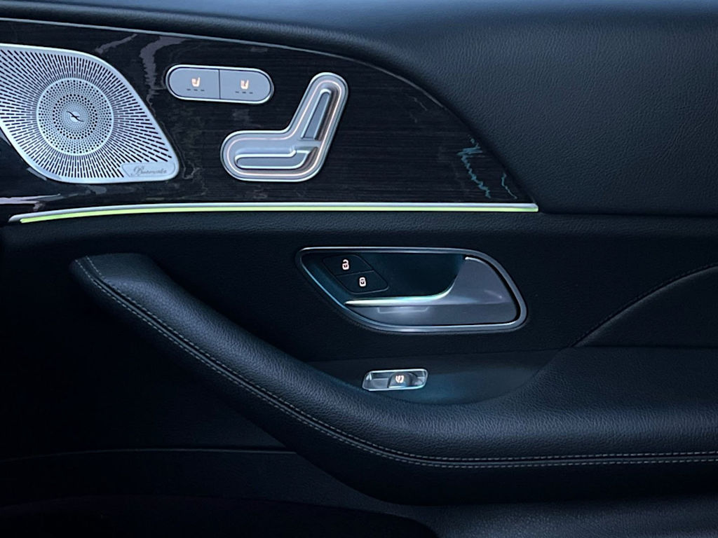 Thumbnail: 2022 Mercedes-Benz GLS - 32