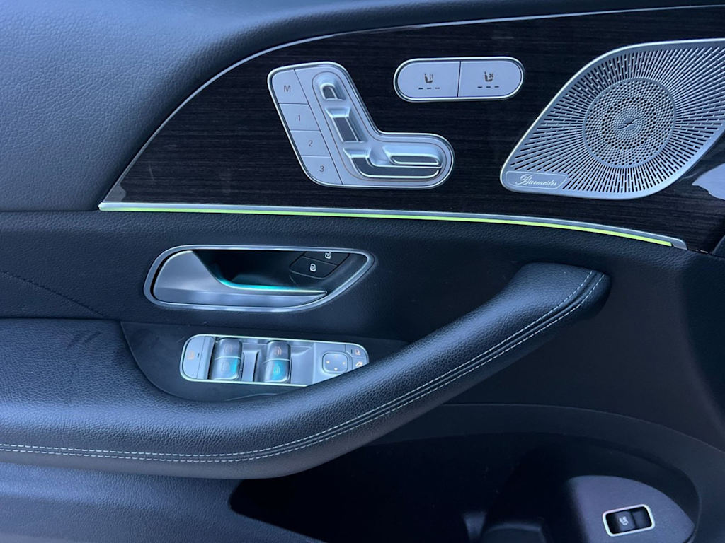 Thumbnail: 2022 Mercedes-Benz GLS - 20