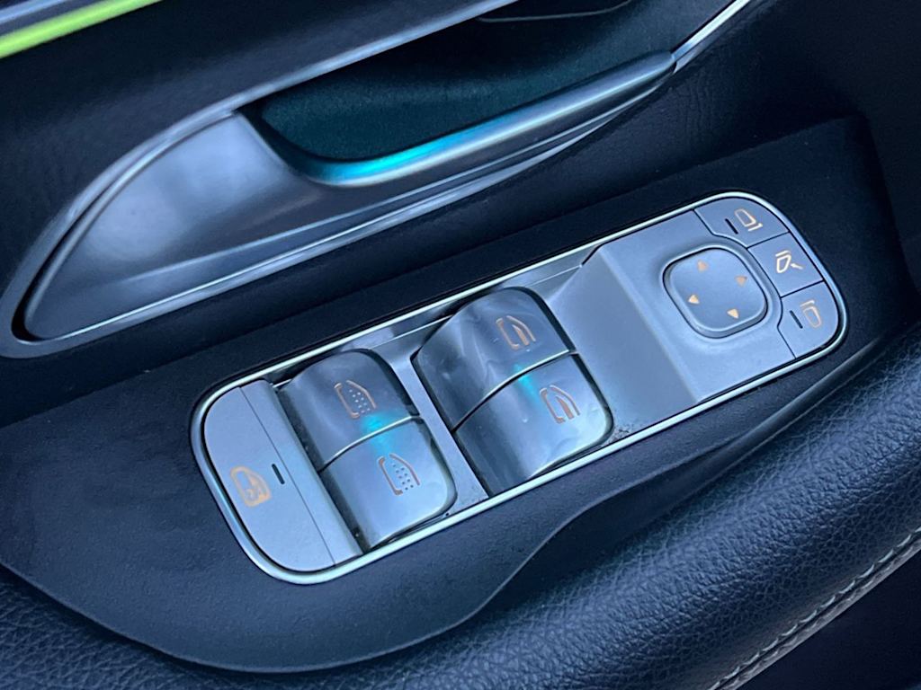 Thumbnail: 2022 Mercedes-Benz GLS - 21