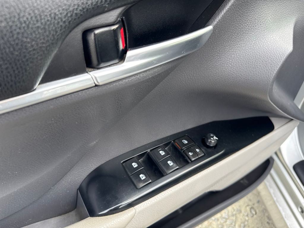 Thumbnail: 2018 Toyota Camry - 20
