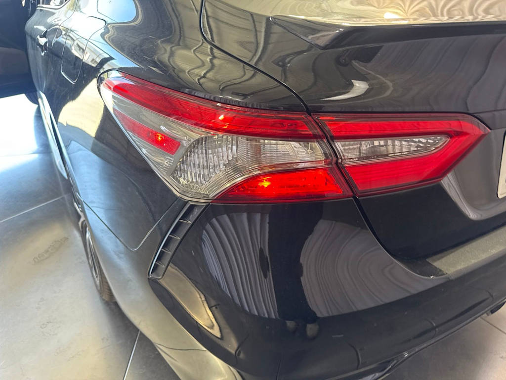 Thumbnail: 2018 Toyota Camry - 19