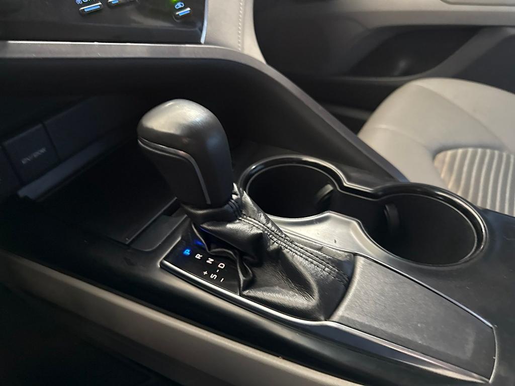 Thumbnail: 2018 Toyota Camry - 12