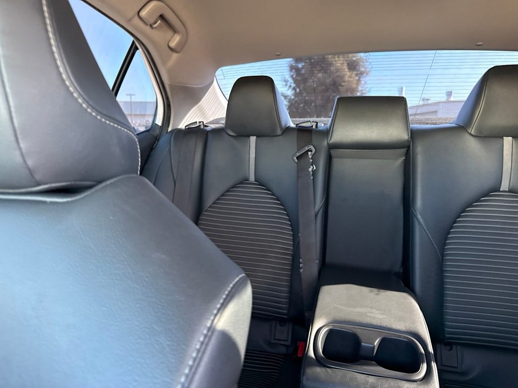 Thumbnail: 2019 Toyota Camry - 24