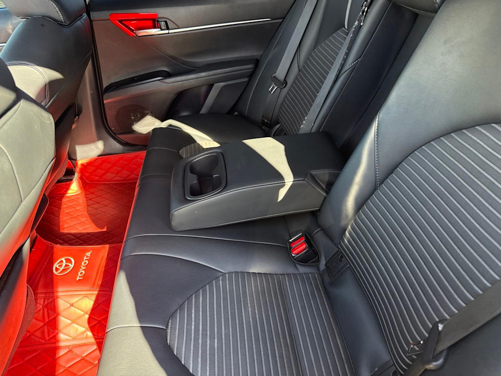 Thumbnail: 2019 Toyota Camry - 8