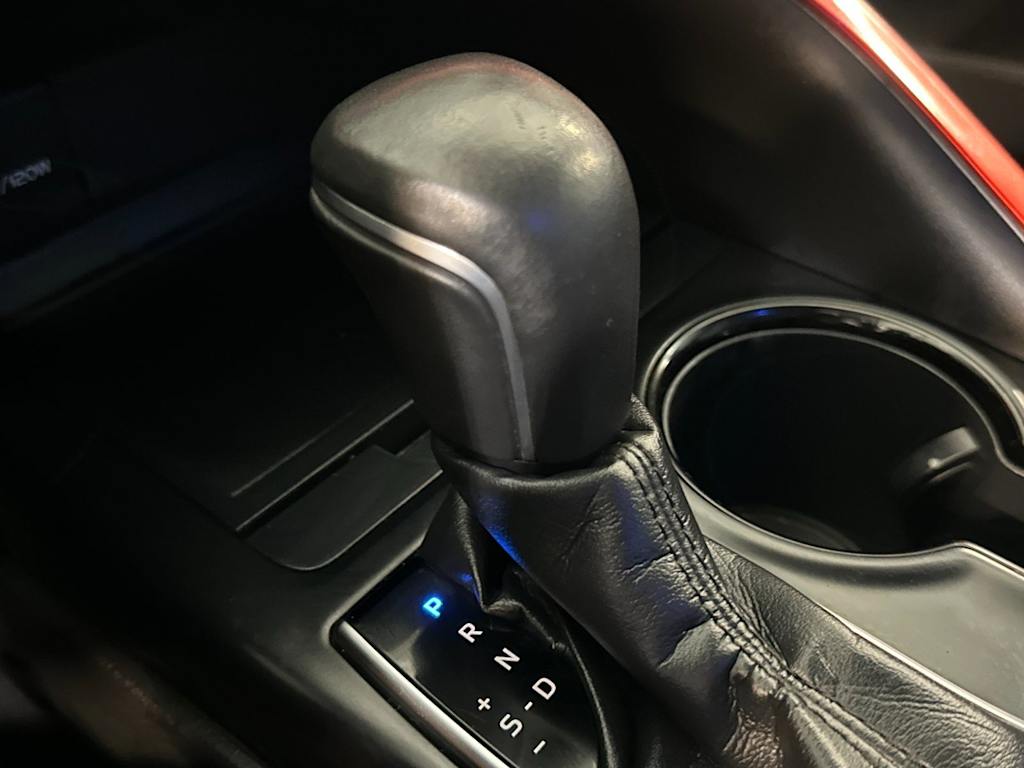 Thumbnail: 2019 Toyota Camry - 15