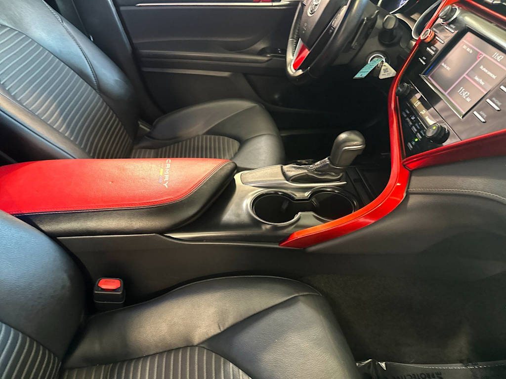Thumbnail: 2019 Toyota Camry - 10