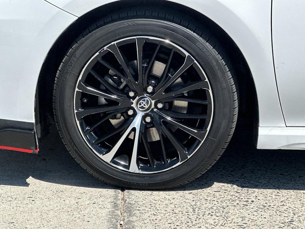 Thumbnail: 2019 Toyota Camry - 8