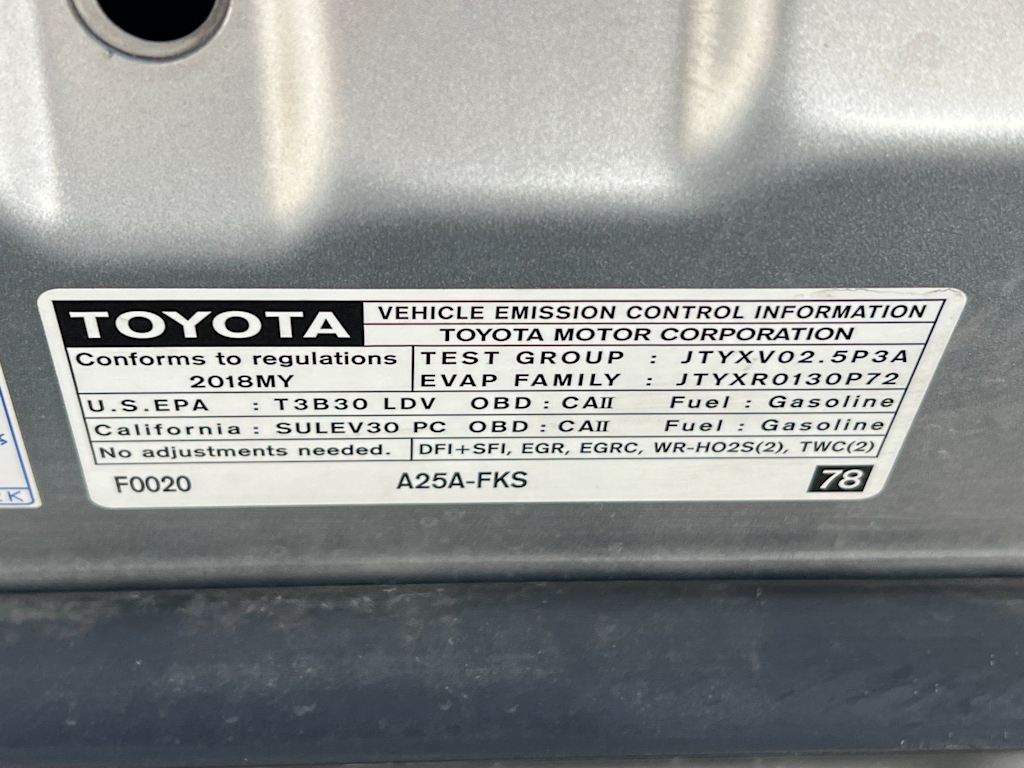 Thumbnail: 2018 Toyota Camry - 18