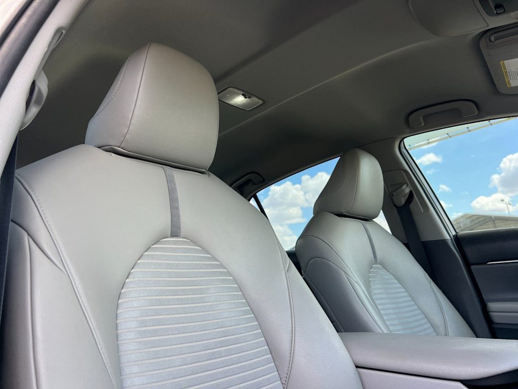 Thumbnail: 2018 Toyota Camry - 10