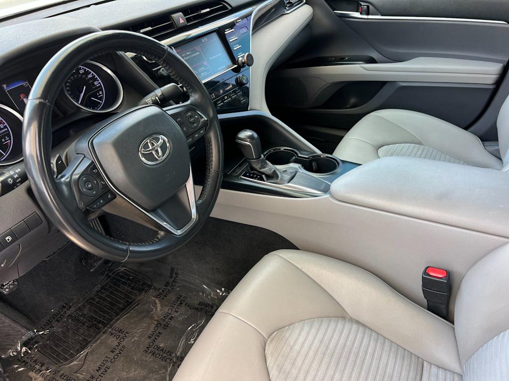 Thumbnail: 2018 Toyota Camry - 9