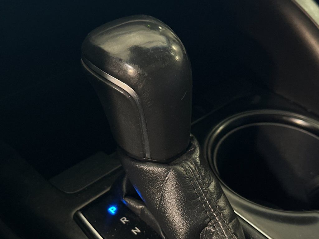Thumbnail: 2018 Toyota Camry - 14