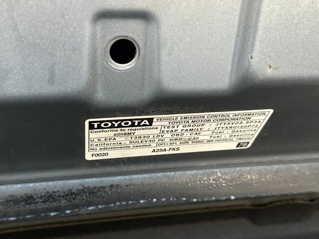 Thumbnail: 2018 Toyota Camry - 16