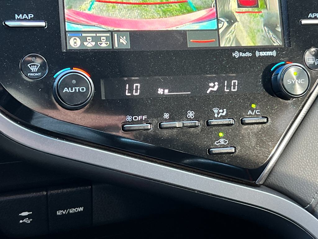 2019 Toyota Camry XSE 26