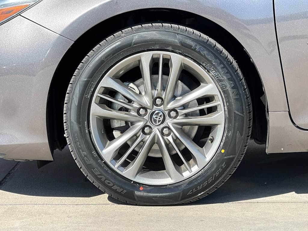 Thumbnail: 2016 Toyota Camry - 8