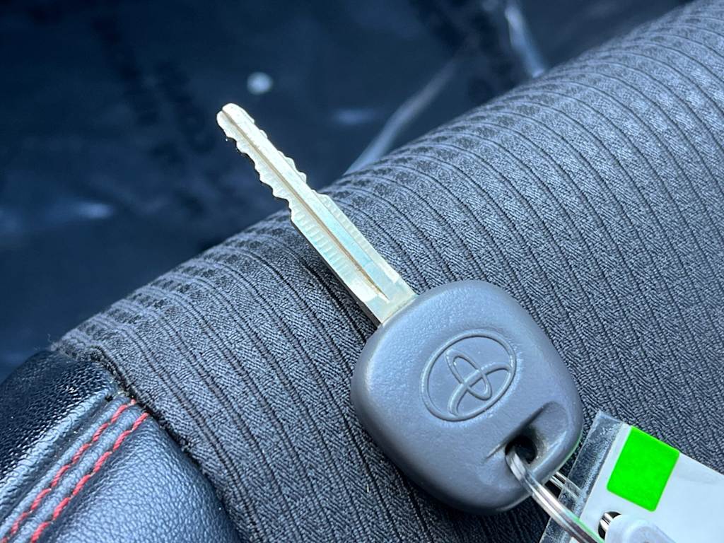 Thumbnail: 2016 Toyota Camry - 17