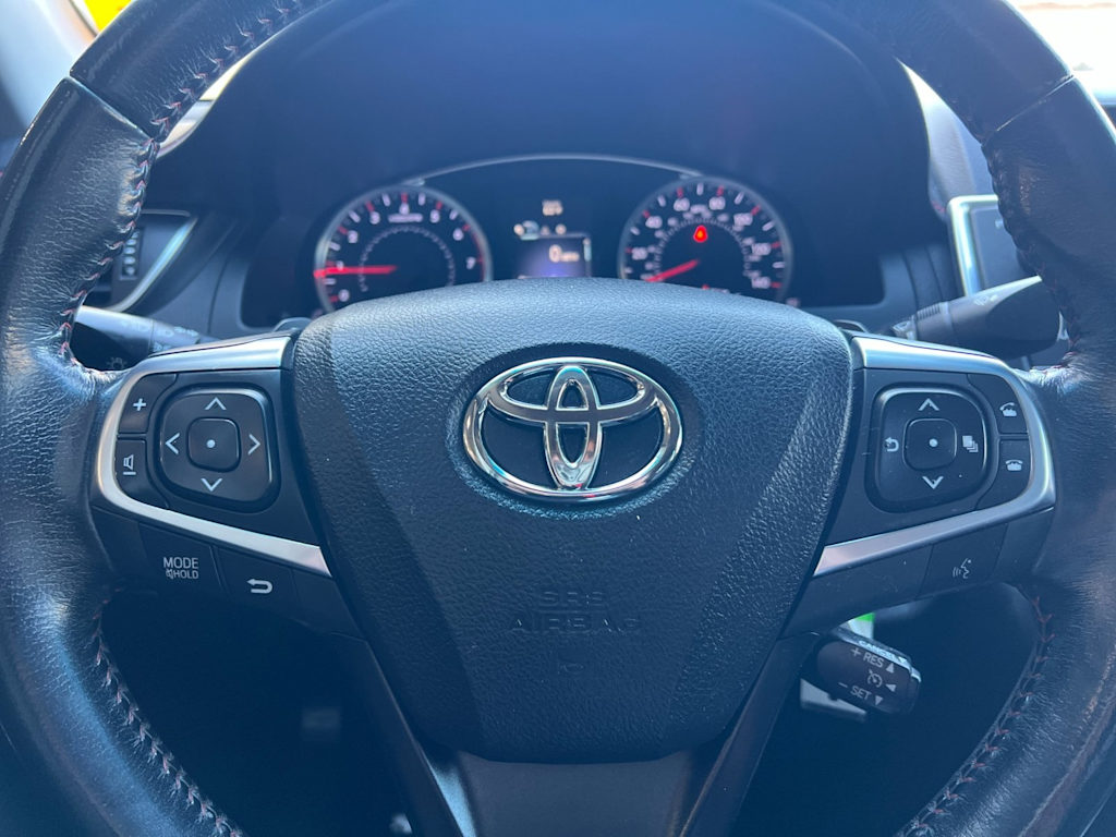 Thumbnail: 2016 Toyota Camry - 26