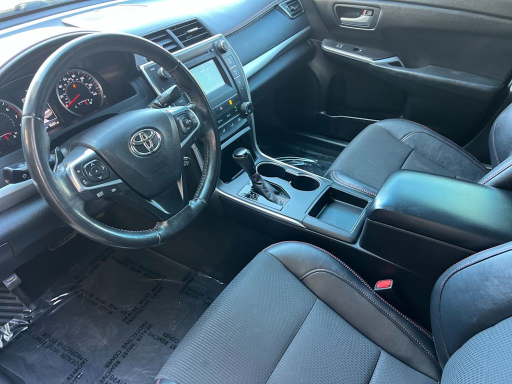 Thumbnail: 2016 Toyota Camry - 9