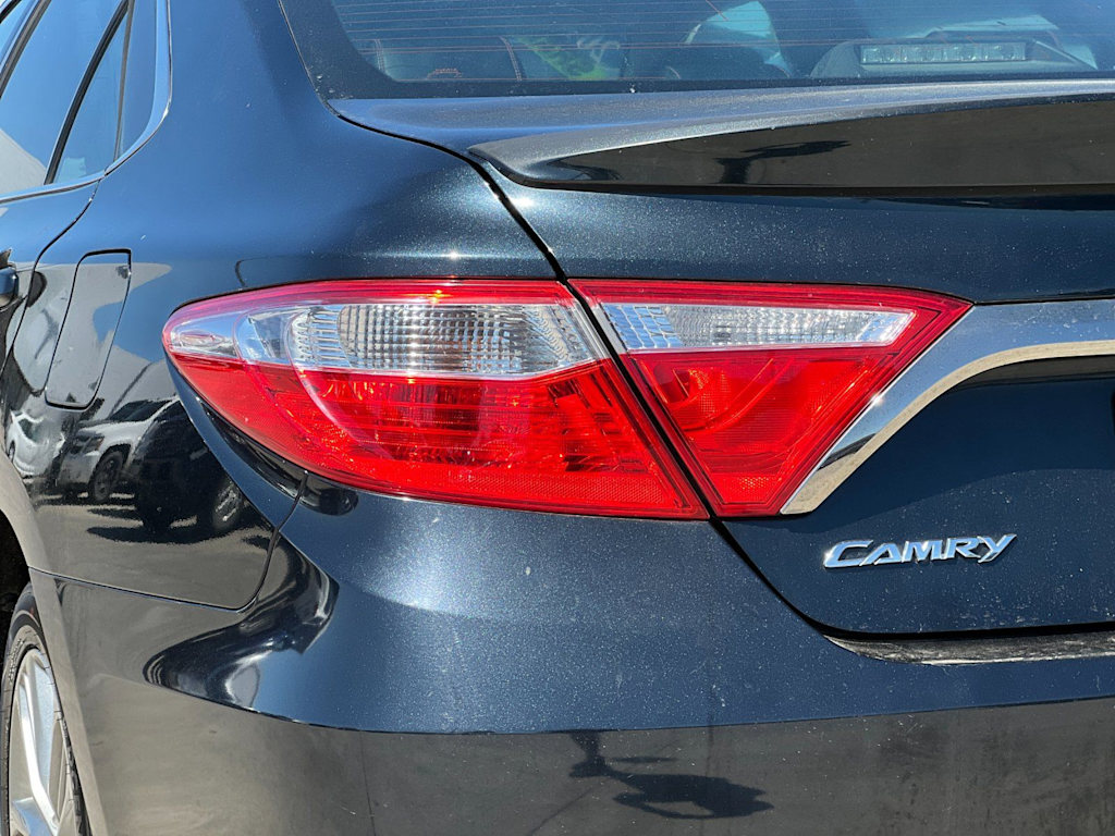 Thumbnail: 2015 Toyota Camry - 28
