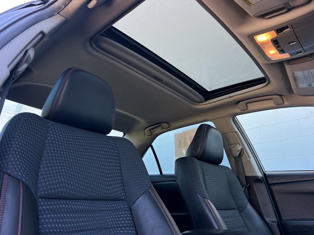 Thumbnail: 2015 Toyota Camry - 23