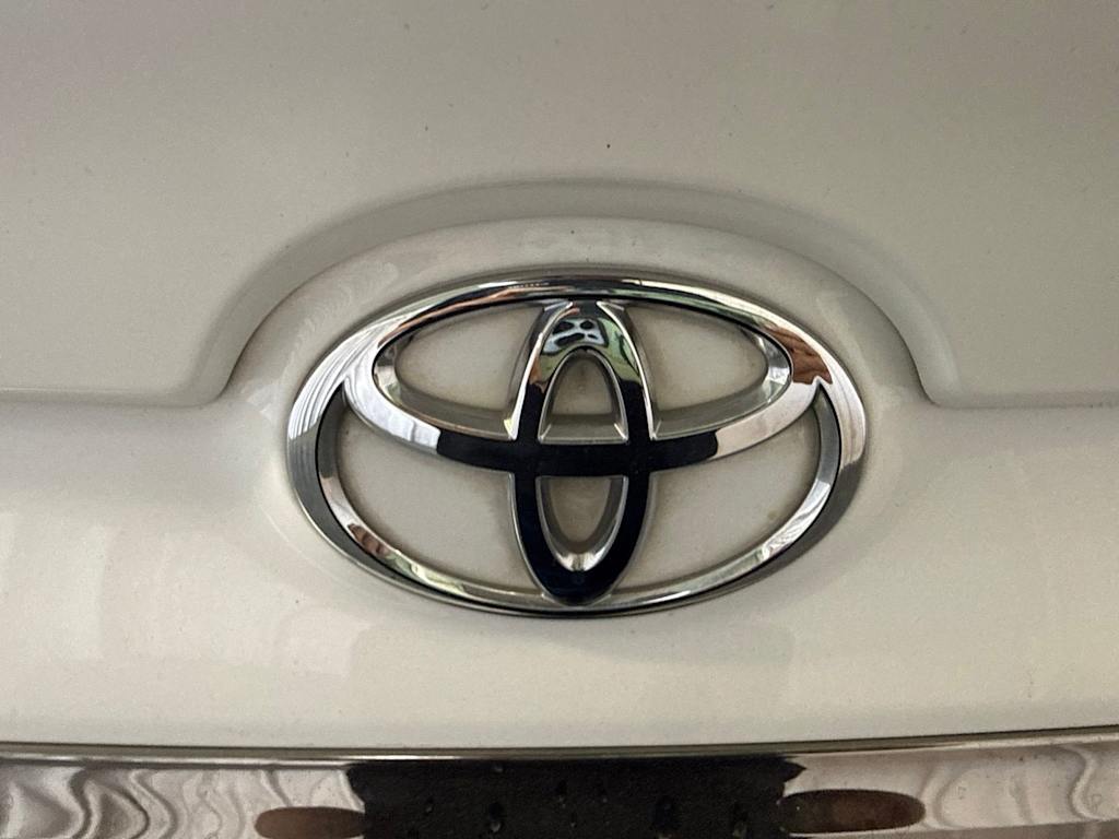 Thumbnail: 2016 Toyota Camry - 21