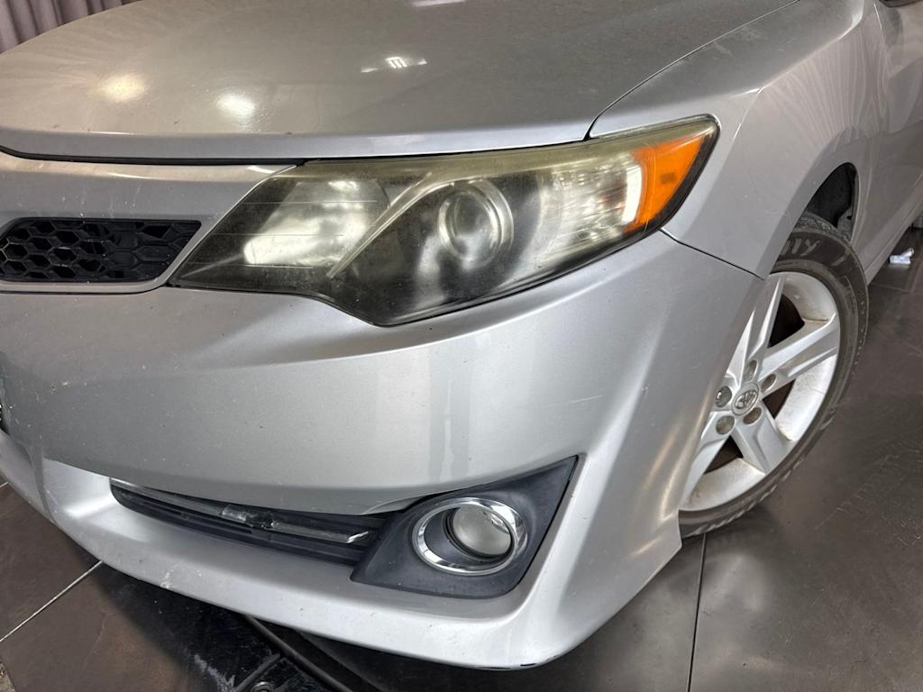 Thumbnail: 2014 Toyota Camry - 15
